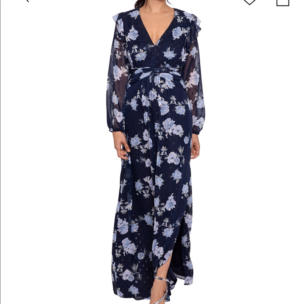 Betsy &Adam long sleeve dress. 👗